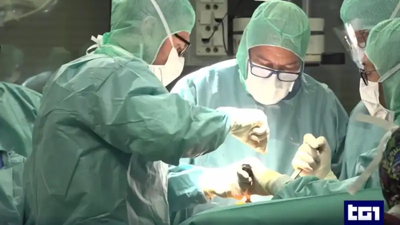 Protesi ginocchio e Intelligenza Artificiale: il Prof. Pipino Gennaro a TG1 Medicina